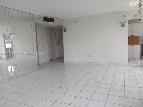 1100 Saint Charles Pl #719, Pembroke Pines, FL 33026