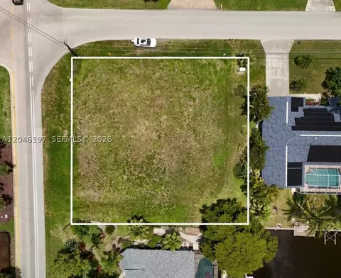 2014 Everest Pkwy, Cape Coral, FL 33904