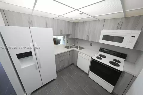1470 NE 123rd St #A104, North Miami, FL 33161