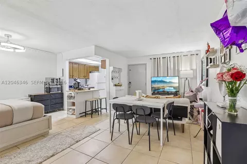 1851 NE 168th St #B6, North Miami Beach, FL 33162