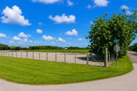 17345 SW 216th St, Miami, FL 33170