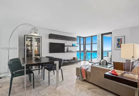 2555 Collins Ave #1814, Miami Beach, FL 33140