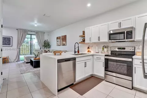 25341 SW 115th Ct, Homestead, FL 33032