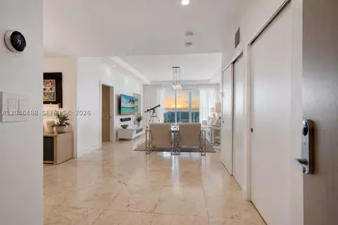 2301 Collins Ave #PH22, Miami Beach, FL 33139
