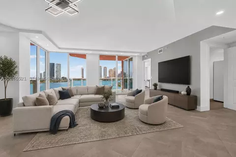 3370 Hidden Bay Dr #1212, Aventura, FL 33180