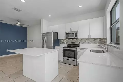 13250 SW 285th St, Homestead, FL 33033