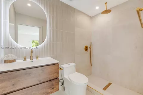 Bath - 8318 NE 3rd Ct, Miami, FL 33138 photo 7 of 10