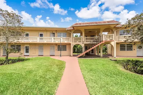 20327 NE 2nd Ave #26, Miami, FL 33179