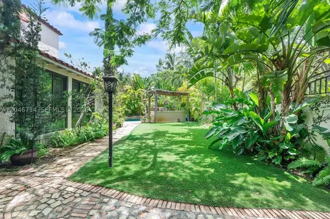 Exterior - 8276 E Dixie Hwy, Miami, FL 33138 photo 3 of 11