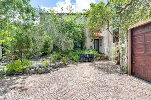 Exterior - 8276 E Dixie Hwy, Miami, FL 33138 photo 8 of 11