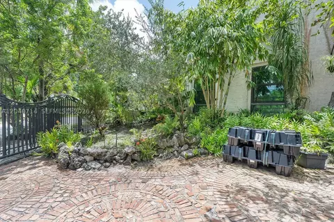 Exterior - 8276 E Dixie Hwy, Miami, FL 33138 photo 10 of 11
