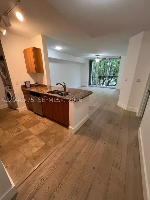 510 NW 84th Ave #205, Plantation, FL 33324