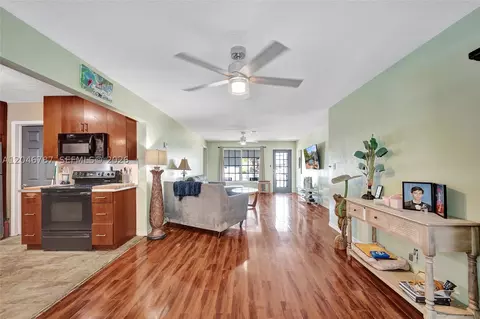 Other - 206 SE 3rd St, Dania Beach, FL 33004 photo 2 of 11