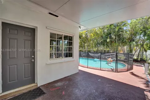 Other - 206 SE 3rd St, Dania Beach, FL 33004 photo 4 of 11