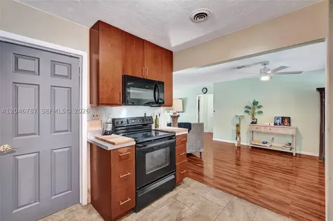 Kitchen - 206 SE 3rd St, Dania Beach, FL 33004 photo 3 of 3