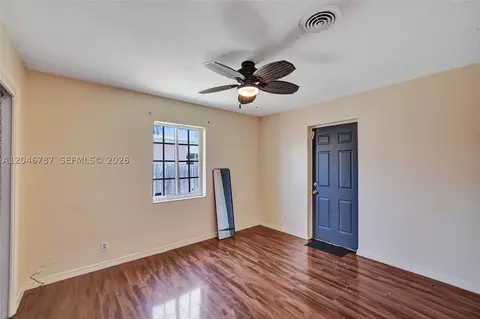 Bedroom - 206 SE 3rd St, Dania Beach, FL 33004 photo 2 of 4