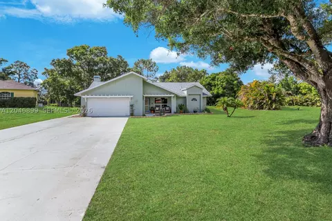 17845 Chesterfield Rd, North Fort Myers, FL 33917