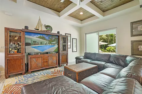 Living - 12127 N 154th Rd N, Jupiter, FL 33478 photo 3 of 5