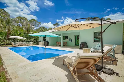 Exterior - 12127 N 154th Rd N, Jupiter, FL 33478 photo 12 of 20