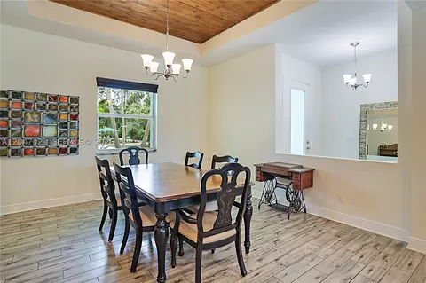 Dining - 12127 N 154th Rd N, Jupiter, FL 33478 photo 1 of 3