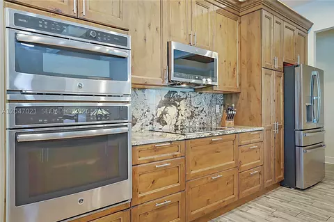 Kitchen - 12127 N 154th Rd N, Jupiter, FL 33478 photo 5 of 9