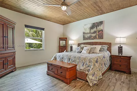 Bedroom - 12127 N 154th Rd N, Jupiter, FL 33478 photo 1 of 4