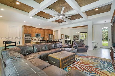 Living - 12127 N 154th Rd N, Jupiter, FL 33478 photo 2 of 5