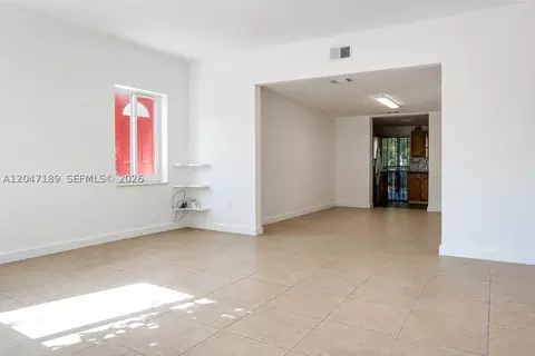 861 W 32nd St, Hialeah, FL 33012 photo 4