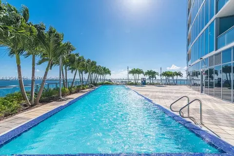 601 NE 36th St #2203, Miami, FL 33137