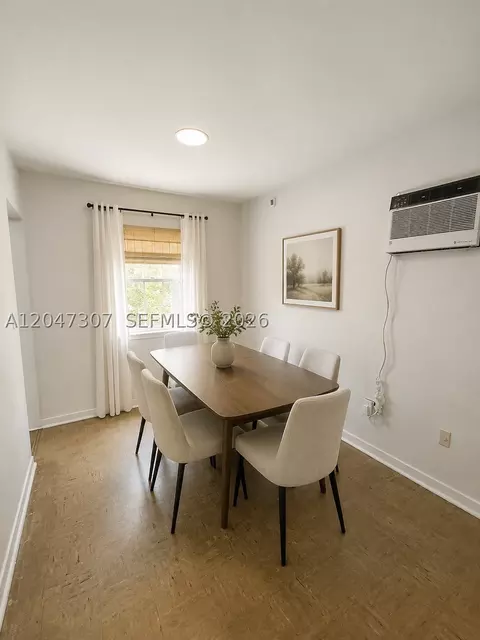 Dining - 790 E 6th Pl, Hialeah, FL 33010 photo 1 of 1