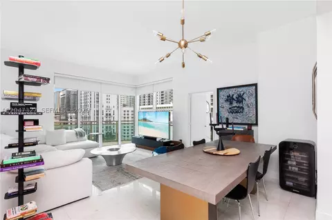 951 Brickell Ave #1011, Miami, FL 33131