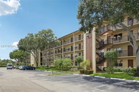 13455 SW 9th Ct #108J, Pembroke Pines, FL 33027