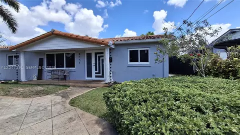 9851 SW 12th Ter, Miami, FL 33174