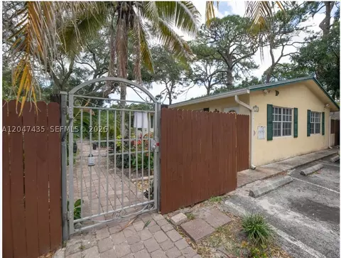 716 SW 14th Ave #3, Fort Lauderdale, FL 33312