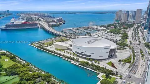 1000 Biscayne Blvd #4401, Miami, FL 33132
