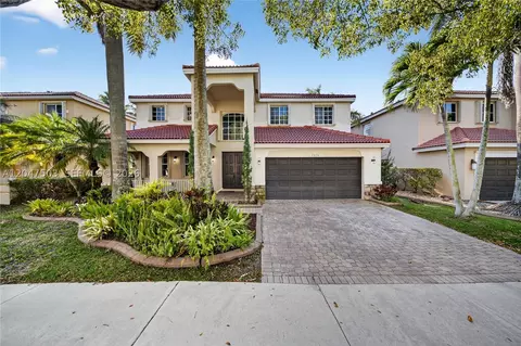 1325 Chenille Cir, Weston, FL 33327