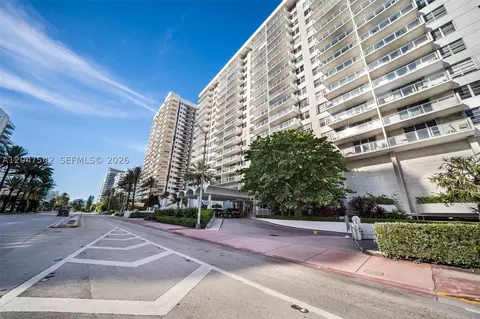 5701 Collins Ave #1415, Miami Beach, FL 33140