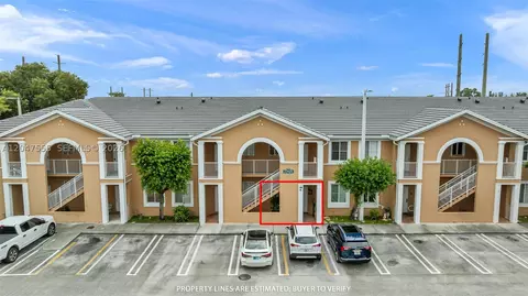 17820 NW 73rd Ave #103-1, Hialeah, FL 33015