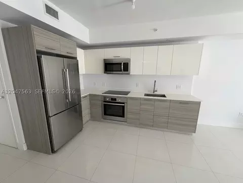 Kitchen - 1300 Brickell Bay Dr #1110, Miami, FL 33131 photo 1 of 1