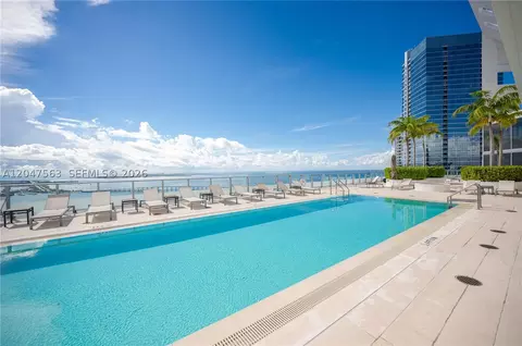 Exterior - 1300 Brickell Bay Dr #1110, Miami, FL 33131 photo 2 of 5