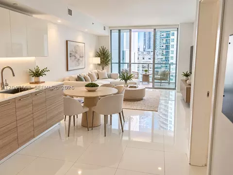 Other - 1300 Brickell Bay Dr #1110, Miami, FL 33131 photo 1 of 12
