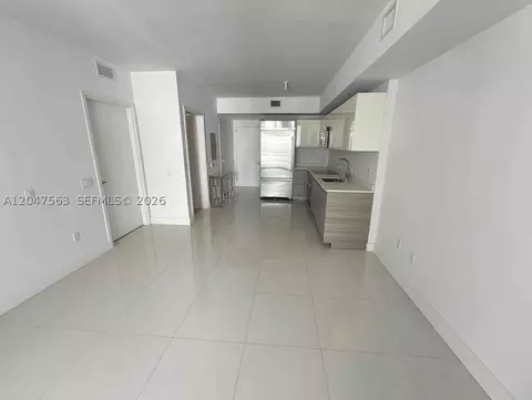Living - 1300 Brickell Bay Dr #1110, Miami, FL 33131 photo 3 of 4