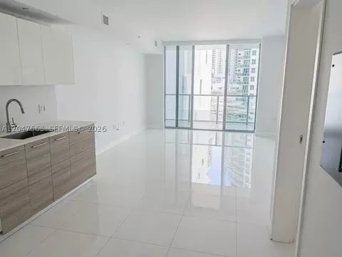 Living - 1300 Brickell Bay Dr #1110, Miami, FL 33131 photo 2 of 4