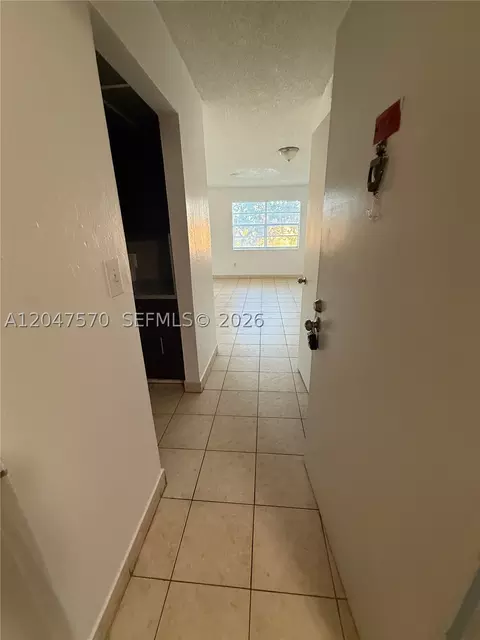 1305 W 53rd St #406, Hialeah, FL 33012