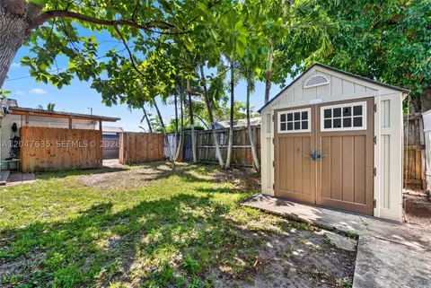 Exterior - 17841 SW 112th Pl, Miami, FL 33157 photo 4 of 6