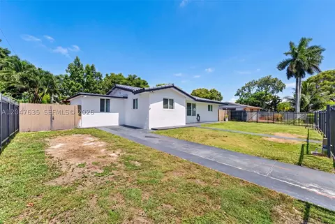 Exterior - 17841 SW 112th Pl, Miami, FL 33157 photo 2 of 6