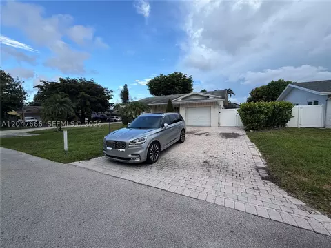 3314 NW 69th St, Fort Lauderdale, FL 33309