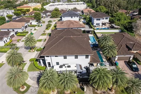 View/Area - 14856 SW 27th Ter, Miami, FL 33185 photo 2 of 6