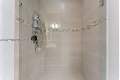 Bath - 14856 SW 27th Ter, Miami, FL 33185 photo 1 of 5