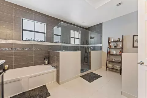 Bath - 14856 SW 27th Ter, Miami, FL 33185 photo 5 of 5